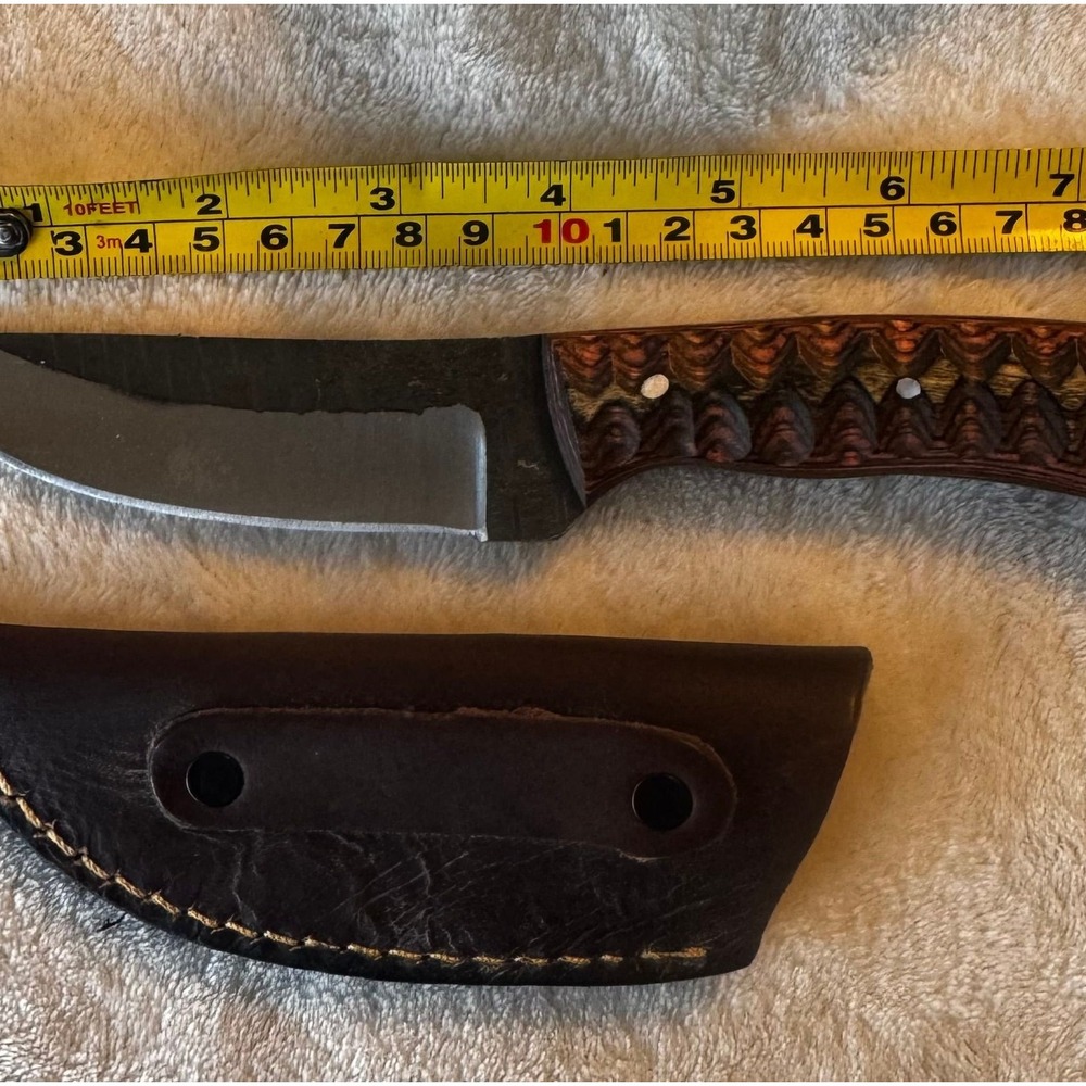 NEW Damascus Steel Knife (Pakistan)W/ leather sheath8" Overall    4" Blad